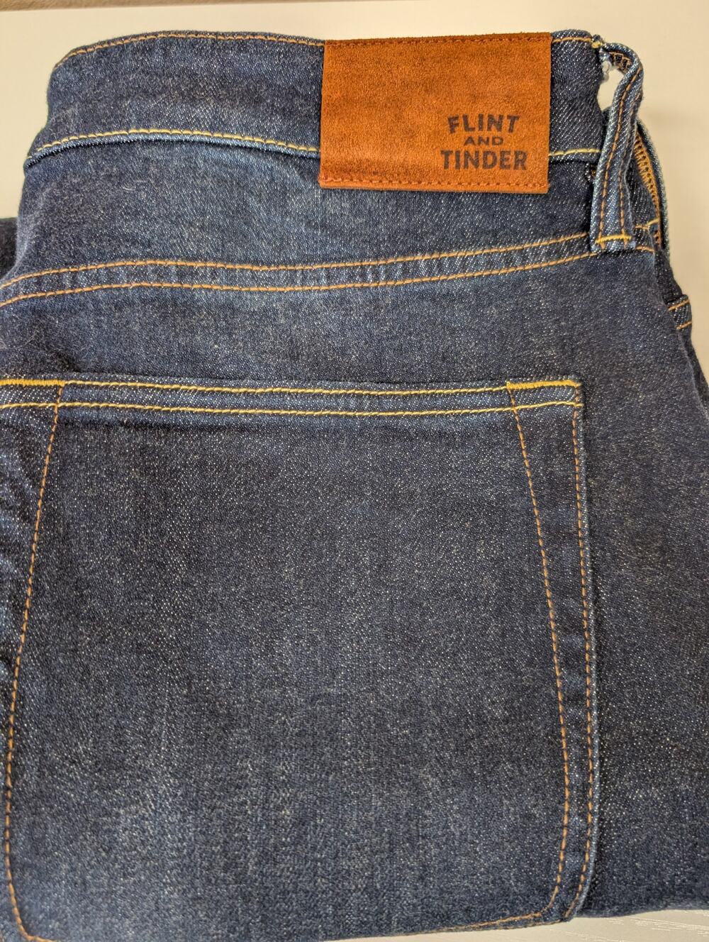 Flint and Tinder Jeans Men's Size 34x30 Medium Wash Slim Fit (1136)